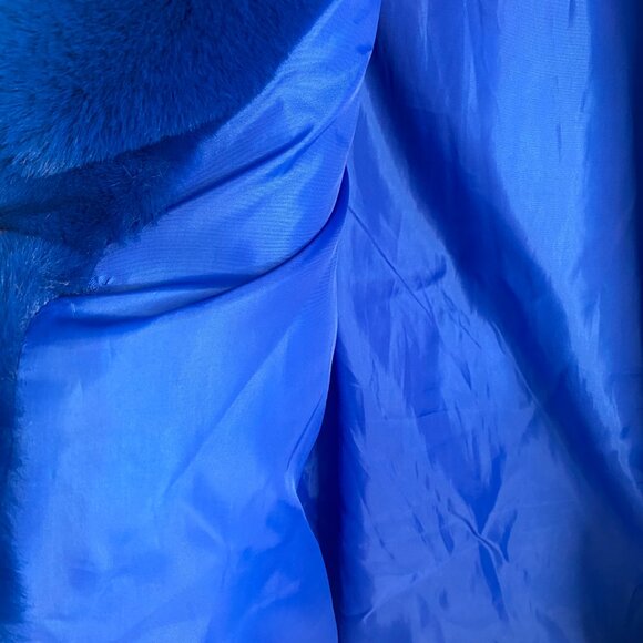 COBALT BLUE FAUX SOFT FUR JACKET by PRETTY LITTLE THING - Picture 8 of 10